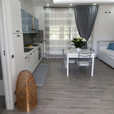 Апартаменти Monolocale Da Andrea Кустоначі Екстер'єр фото